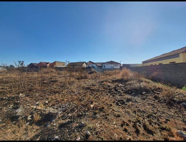 660M² VACANT LAND FOR SALE IN UNITAS PARK
